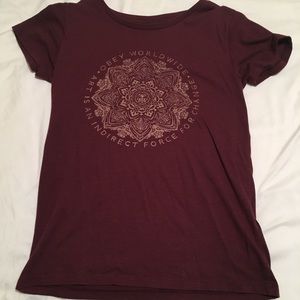 OBEY maroon t shirt